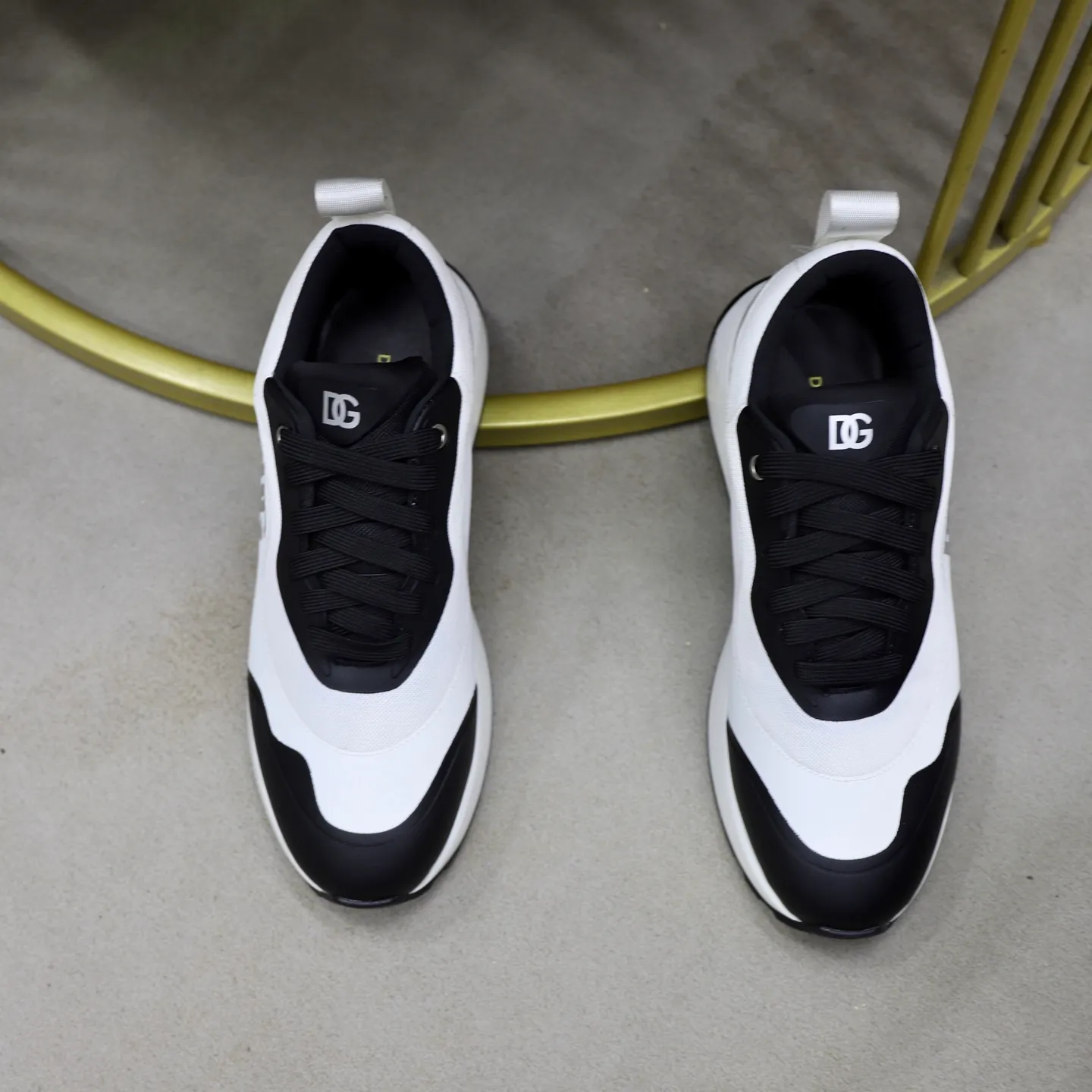 Men's Men's Shoes💰520💰••New arrivals••Dolce&Gabbana••DG✔️High-end men's sports•casual shoes. Original goods from top counters. Original imported multiple material splicing design ➕Original TPR elastic outsole.  Size: 38-44 (45, 46 customized)